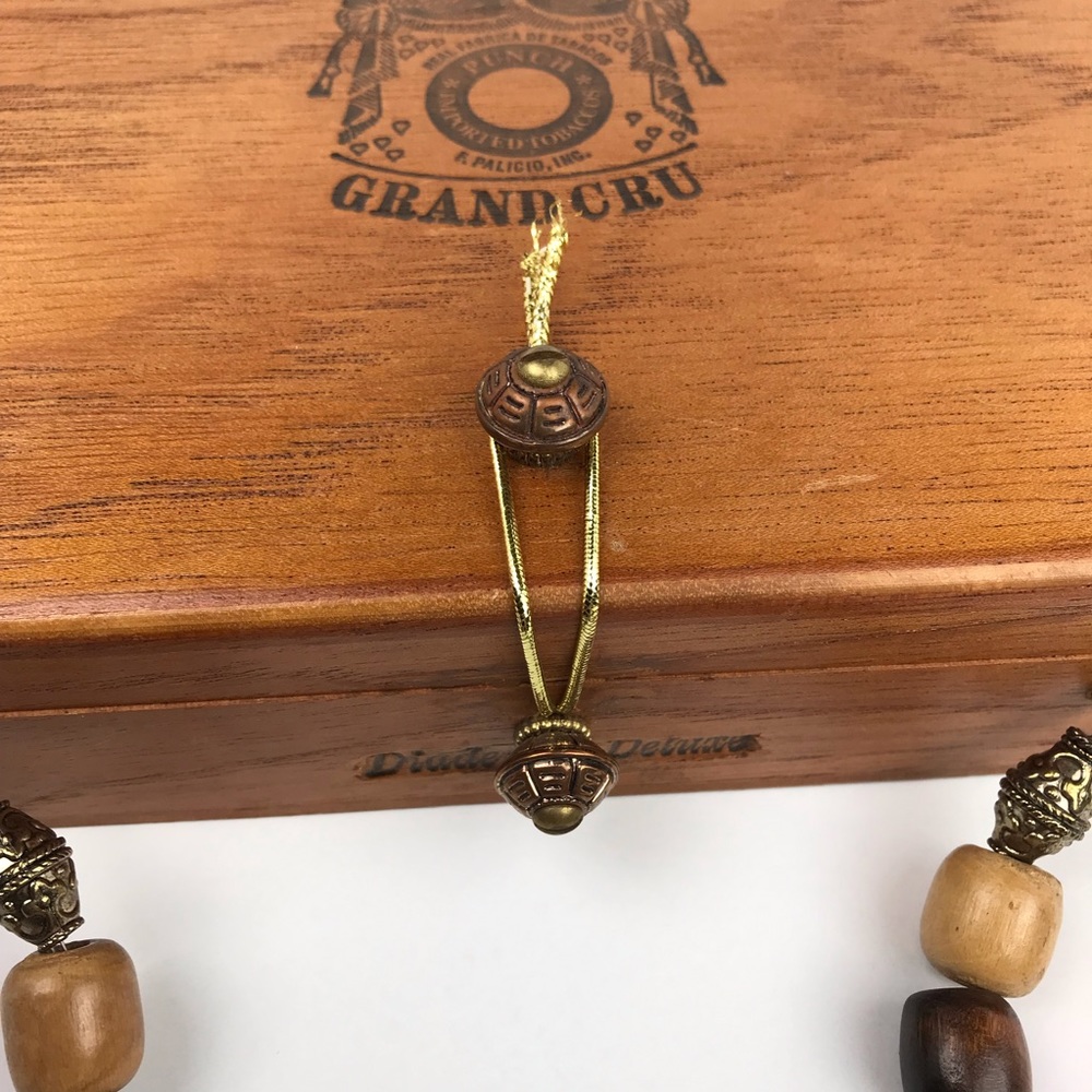 Cigar Box Purse with Sunflower and Beaded Handle - Picture 4 of 7